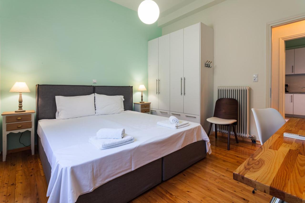 Upscale Modern Escape In The Historic Center Apartment Kalamata Luaran gambar