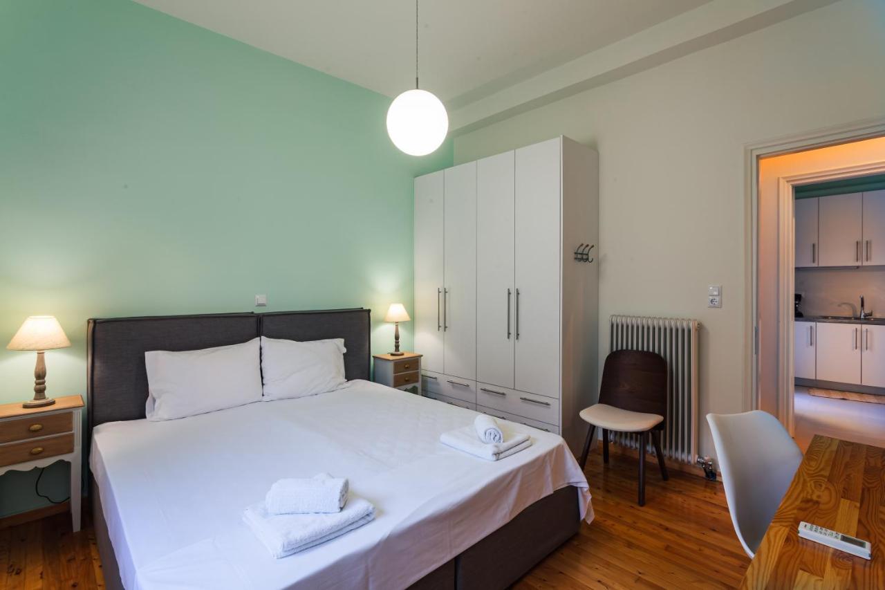 Upscale Modern Escape In The Historic Center Apartment Kalamata Luaran gambar